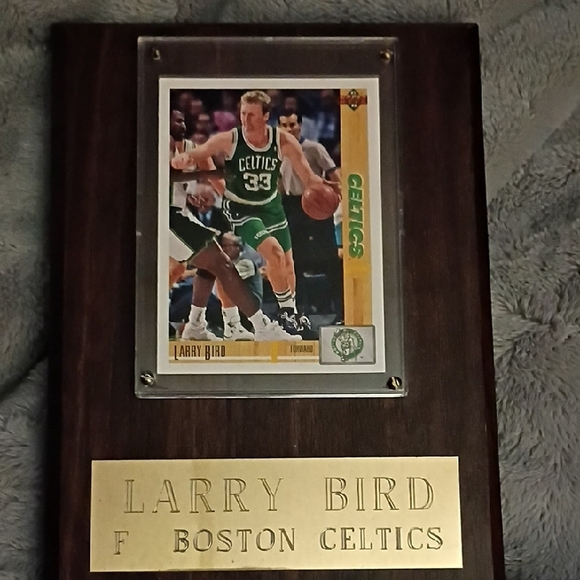 Gold accents ready for Opening Night ☘️ Boston Celtics Plaque - Brown and Gold Home Accent